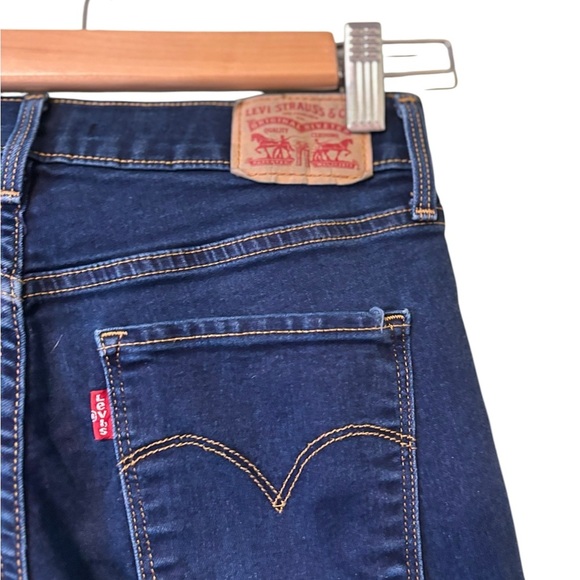 Levi’s Women’s Shaping Bootcut Denim Jeans- Size 27 - Picture 2 of 6